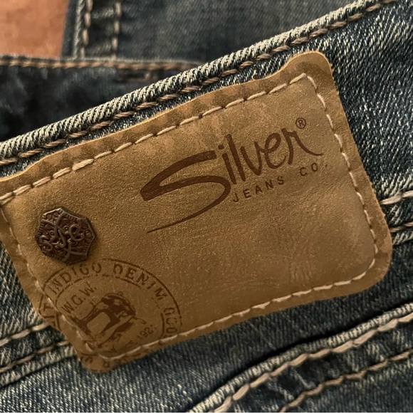 Silver Suki Super Stretch Jeans - Picture 9 of 15